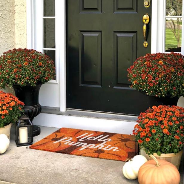 St. Louis Welcome: Home Frame Pro's Seasonal Rugs in Focus